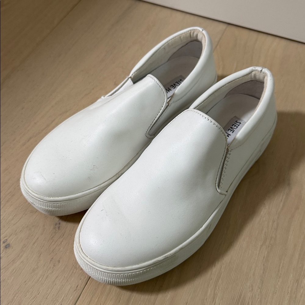 Steve Madden - White leather Slip-on sneakers